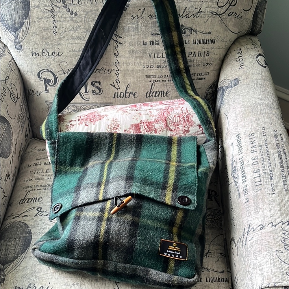 Patrick Kin’s merino wool Green Plaid Cape Breton Tartan Shoulder Bag